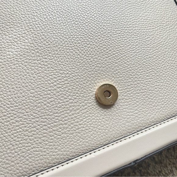 Michael Kors White Shoulder Bag - Picture 11 of 16